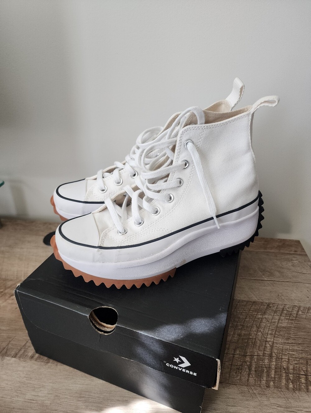 Converse Platform Sneakers - Womens Size 6.5